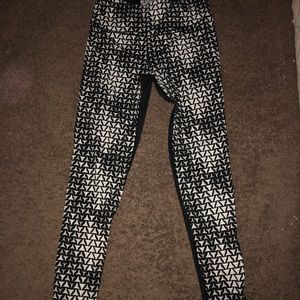 VICTORIA SECERT patterned leggings